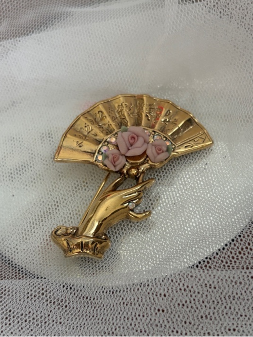 Vintage unsigned 1928 Jewelry Co. 1980’s Pink Rose Victorian Revival